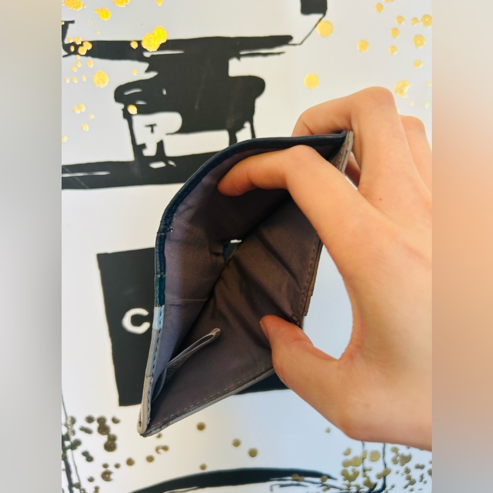 ❌SOLD ❌ Cow Hide Leather Fossil Wallet - Picture 3 of 5